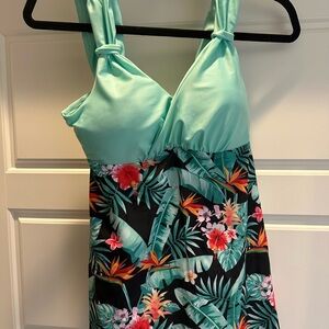 NWOT ESPRLIA women’s 2 piece Tropical Swimsuit bikini set Pool beach